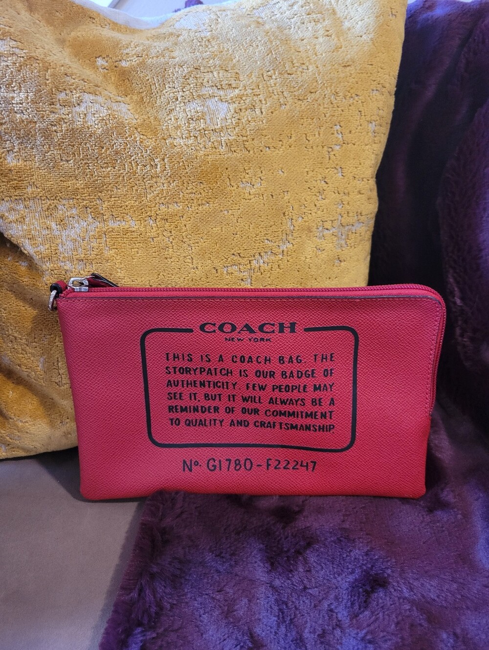 Coach Reversible Black & Red Wild Plaid City Tote With Zipperd Pouch. - Picture 7 of 14
